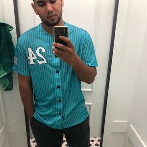 Meet your Posher, Javier